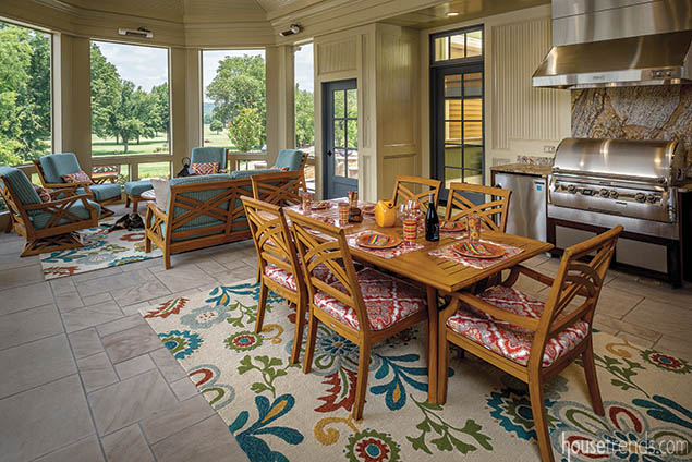 Range hood keeps an outdoor kitchen clean