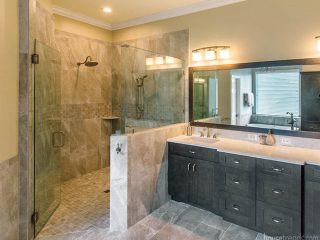 Bathroom shower with a curbless entry