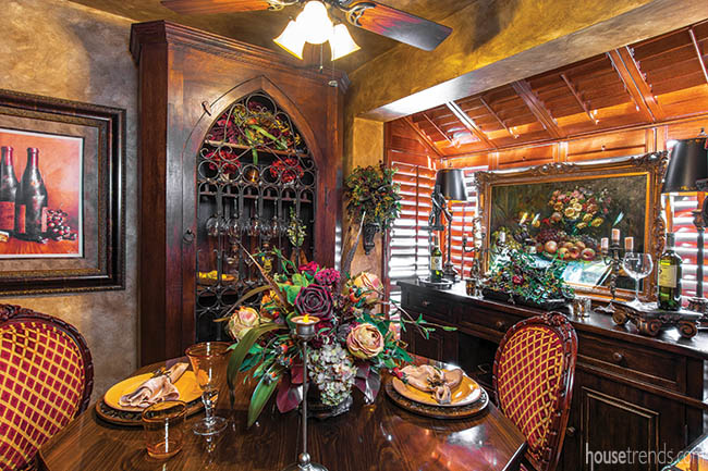 Enjoy the morning paper at this breakfast nook