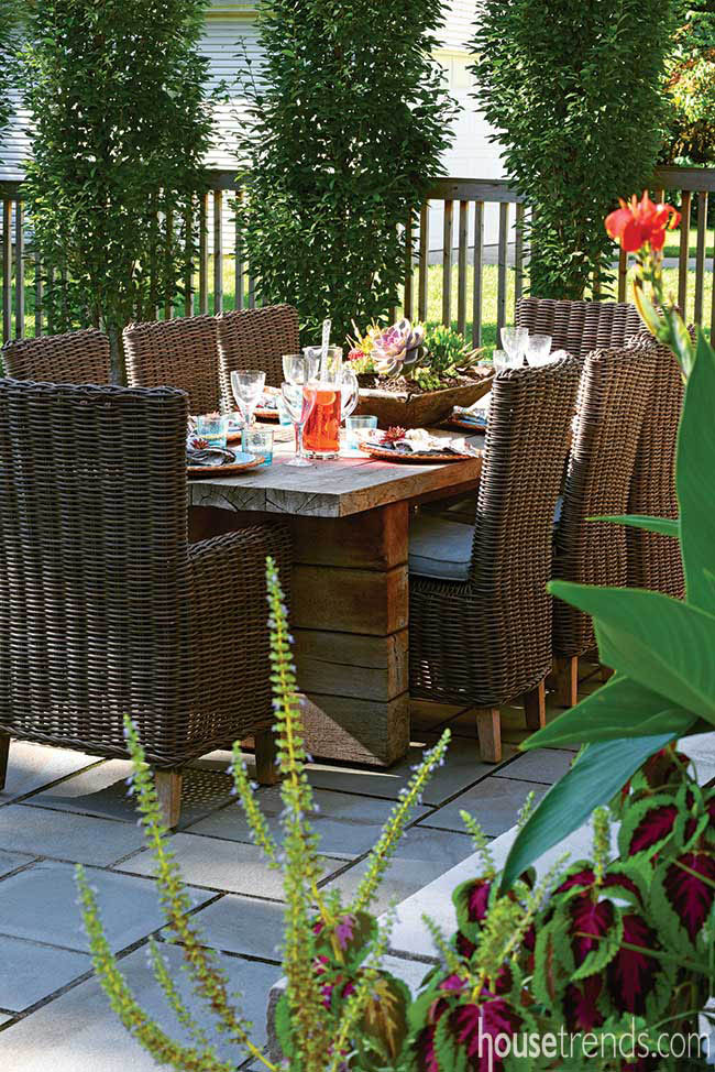 Tablescapes add color to an outdoor dining area