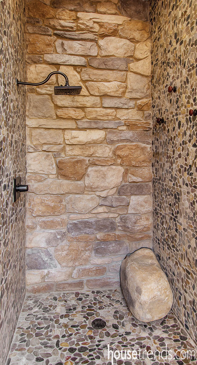Outdoor shower with a rustic design
