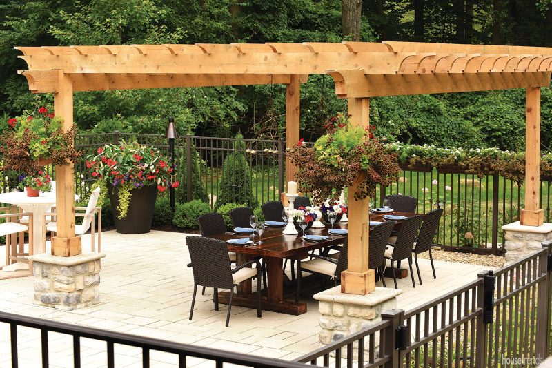 Hanging baskets dress up a wood pergola