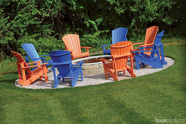 Fire pit designed with distance in mind