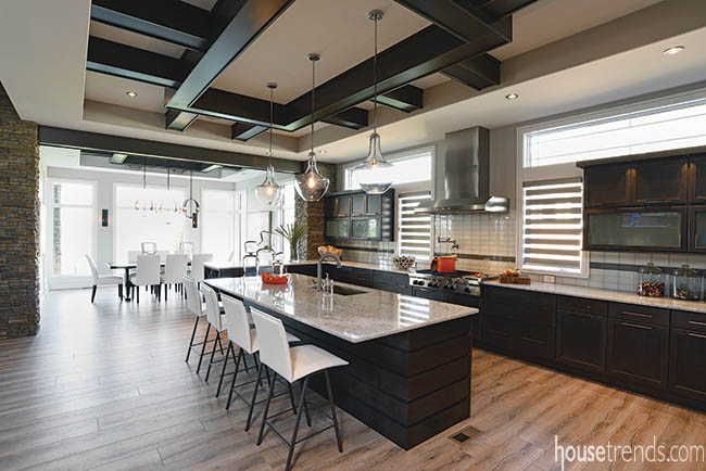 Kitchen island keeps it casual