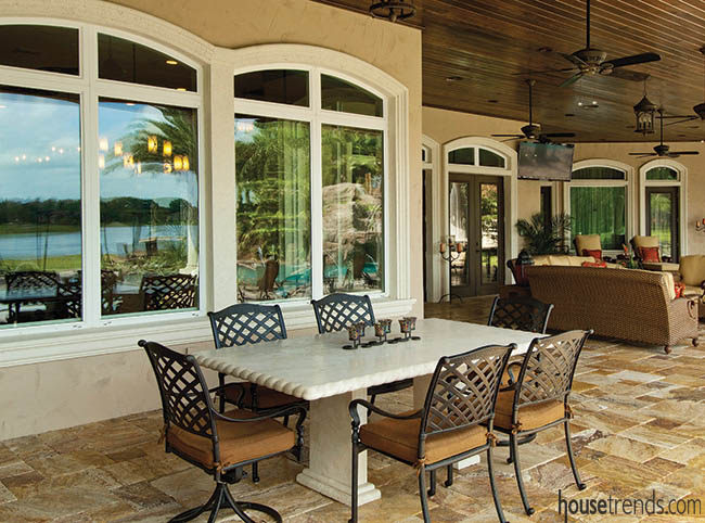 Lanai creates plenty of gathering space