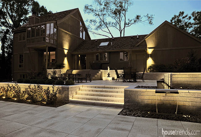 Back yard boasts a contemporary style