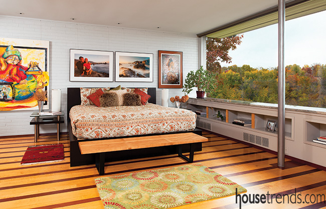 This platform bed is perfect for a modern bedroom
