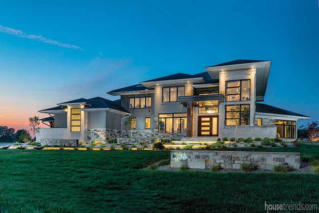 New home designed with Frank Lloyd Wright in mind