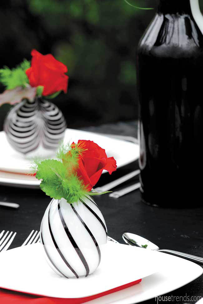 Red, black and white table setting