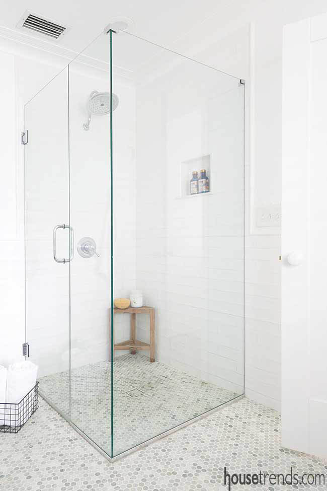 Master bath shower with a curbless entry