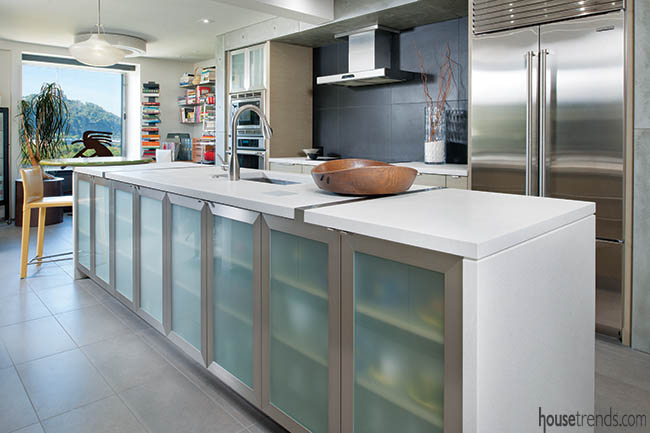 Kitchen flooring mimics concrete