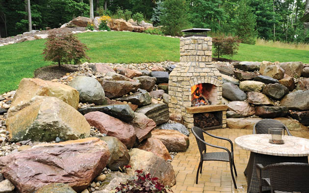 05_Dayton-Outdoor-Fire_FeaDAz