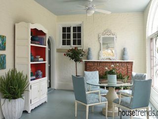 Sunroom design hints at color