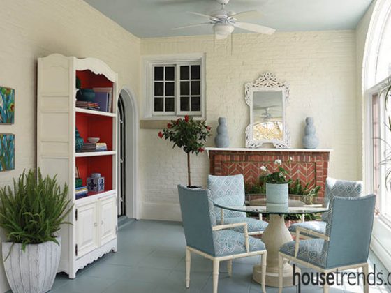 Sunroom design hints at color