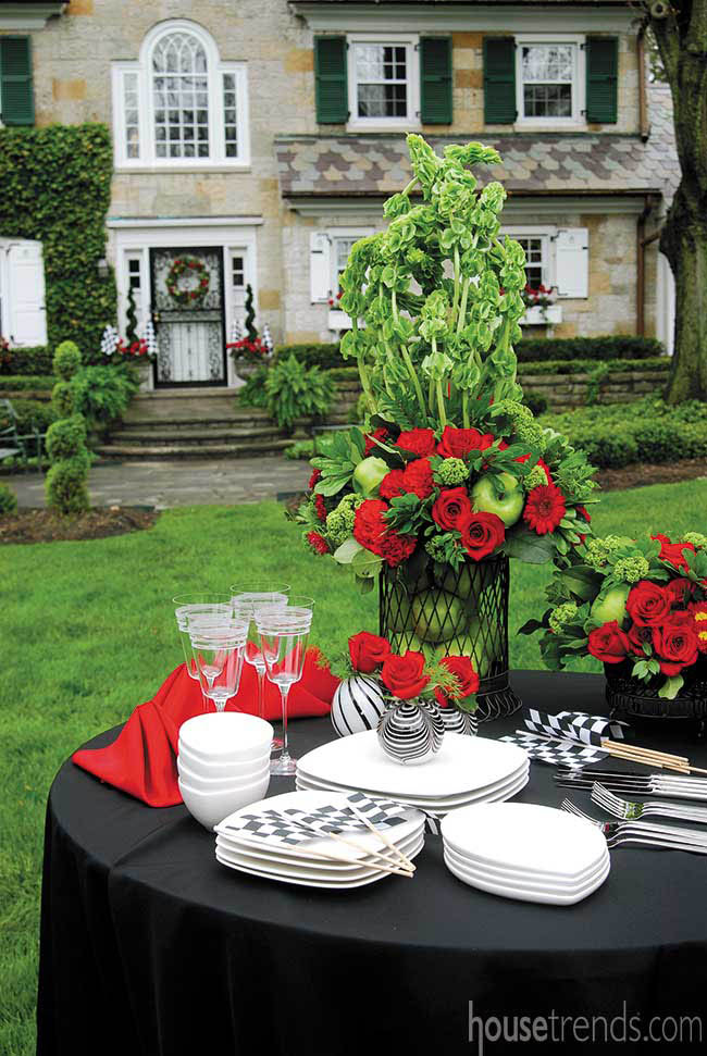 Table setting adds a feminine twist