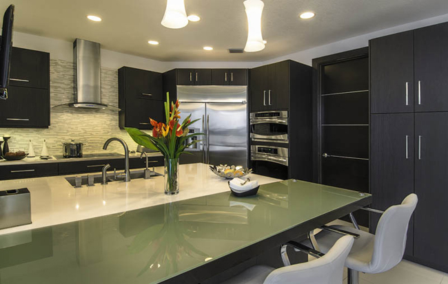 Kitchen island gets a cool countertop combination