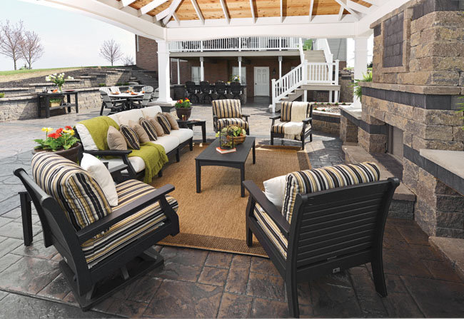 Outdoor living spaces built for entertaining