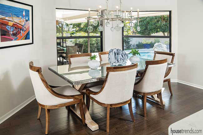 Breakfast nook overlooks a pool
