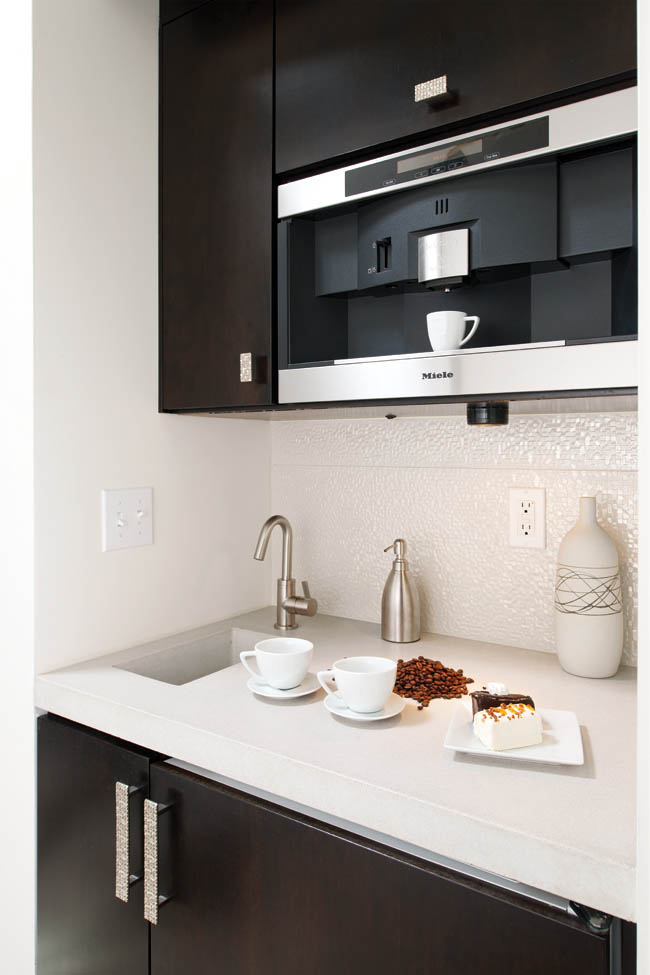 Bathroom design features nifty extras