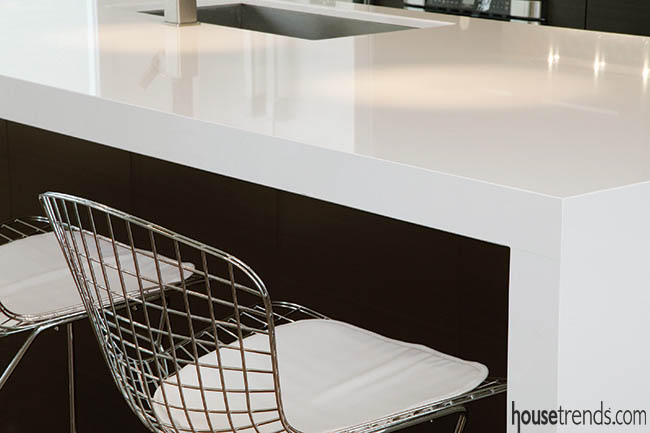 09_Cleveland-Bar-Stools-Counter_KitCE0314z