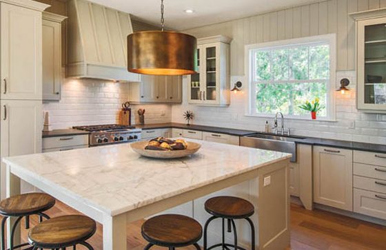 Kitchen cabinets contribute to a neutral color scheme