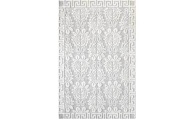 Rug with a hypnotic pattern