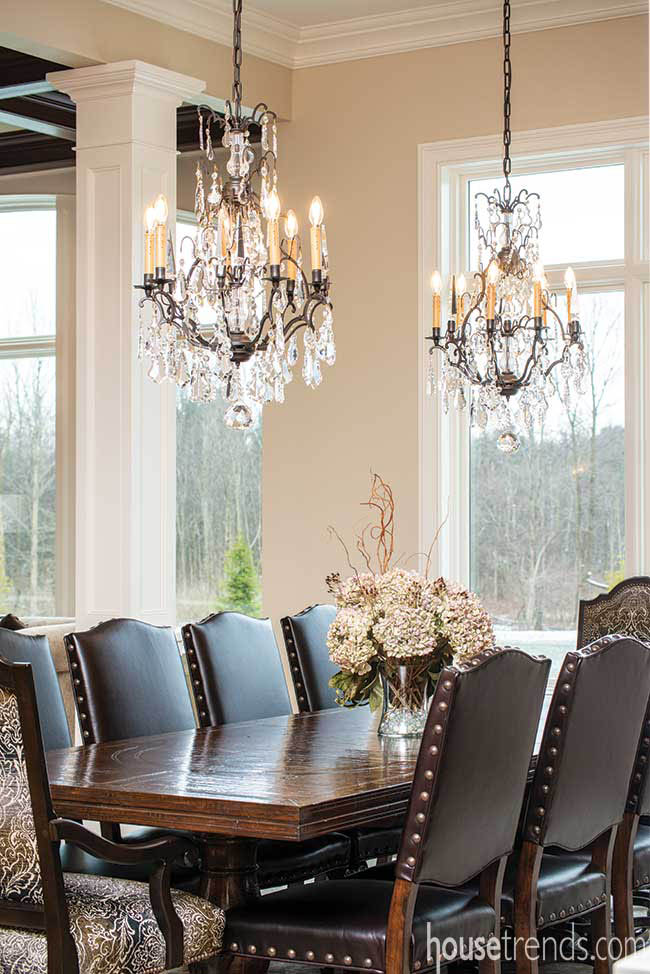 Chandeliers dress up a dining table