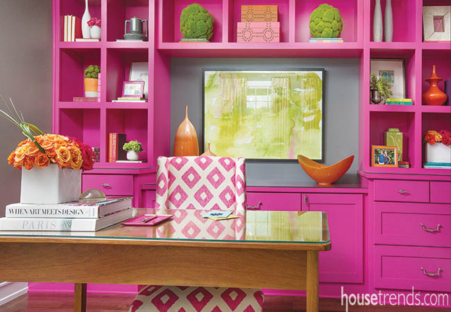 Desk lends a sentimental vibe to a home office