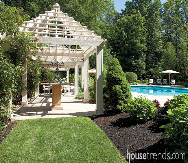 Homeowners update an existing back yard design