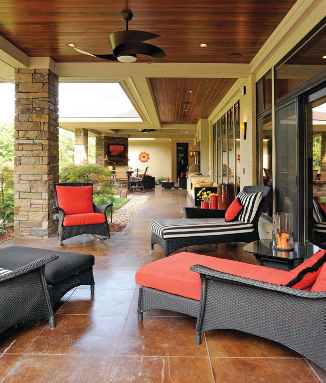 Bold outdoor living space design