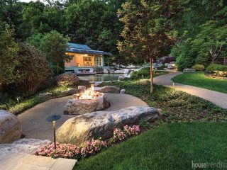 Gas fire pit welcomes a crowd