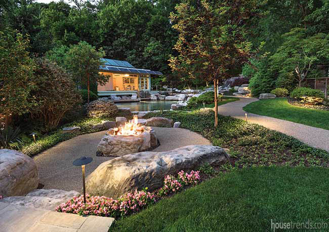 Gas fire pit welcomes a crowd