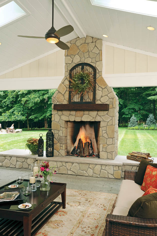 12_Columbus-Outdoor-Fireplace_CO_z