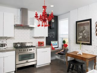 Chandelier steals the show