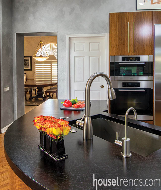 Kitchen island with a mix of materials