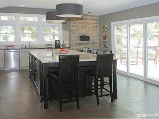 Kitchen remodel creates a cheery place