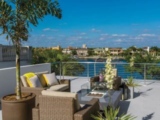 Colorful outdoor patio ideas create a fun space