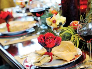 Napkin holders add a bright pop of holiday color