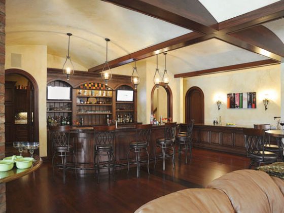 Woodwork helps to establish a classic design