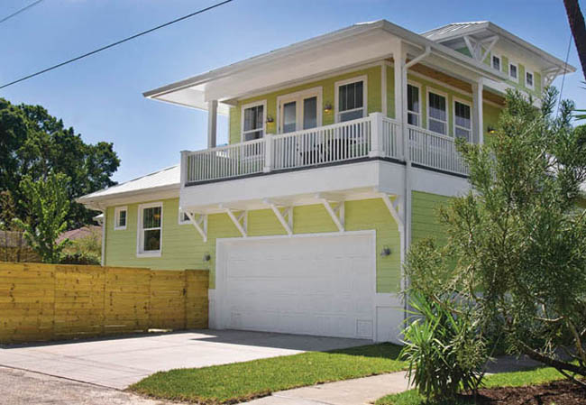 Balcony furniture gets the ultimate view