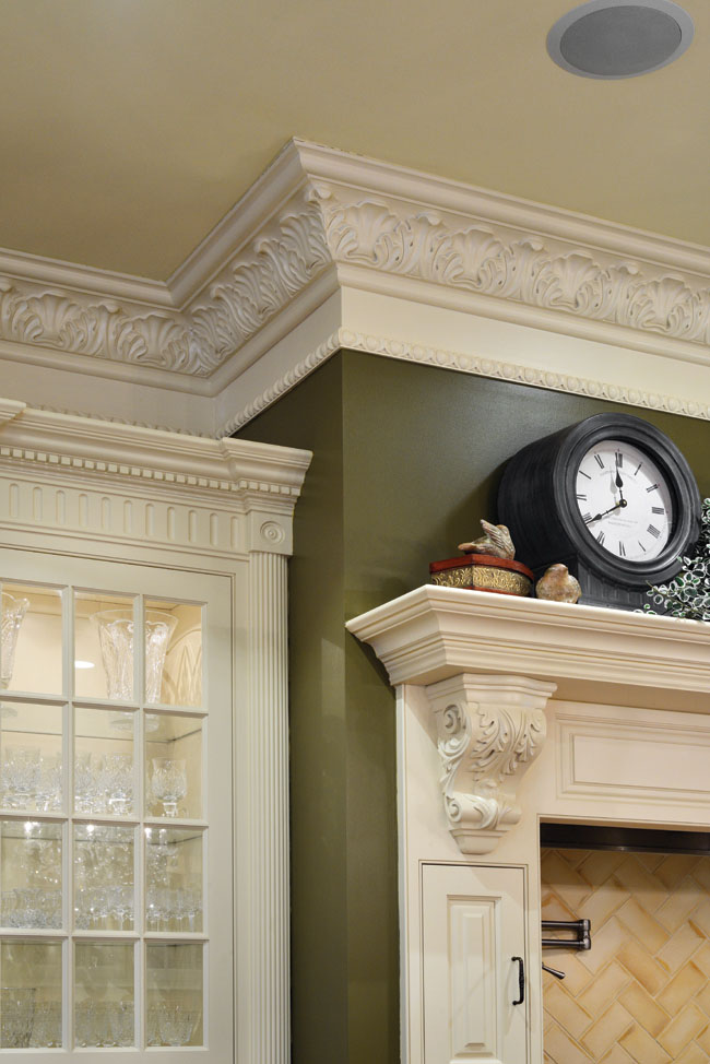 Decorating ideas keep a busy kitchen from being cluttered