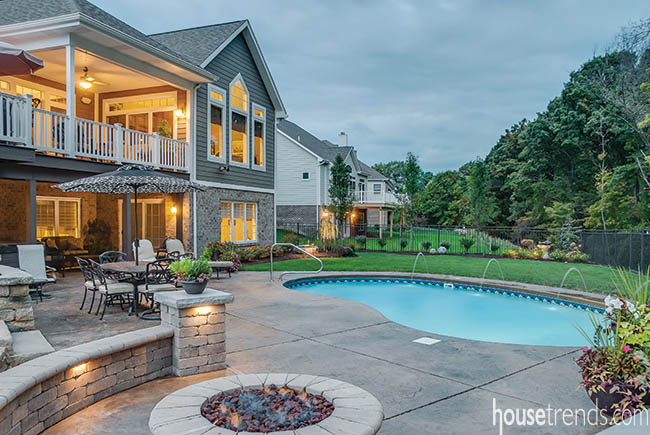 Fountains spruce up an inground pool