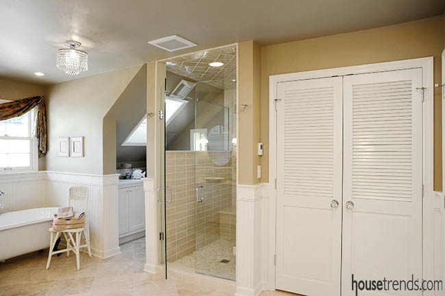 Master bath includes laundry room and closet space