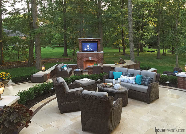 Back yard renovation with an eye to nature