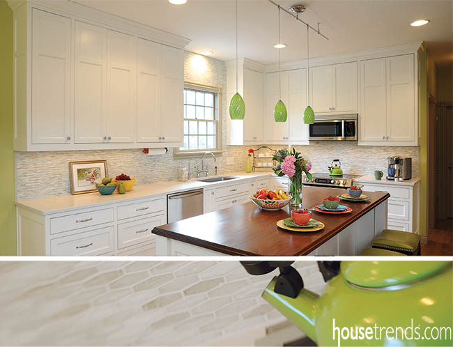 Kitchen backsplash is all about subtle sophistication