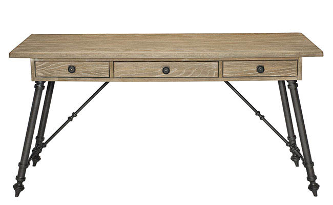 Desk offers simple storage solutions