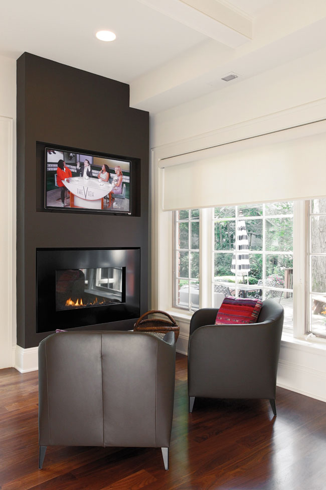 CE0814-Nothing-Stanard-(5465_sitting area)