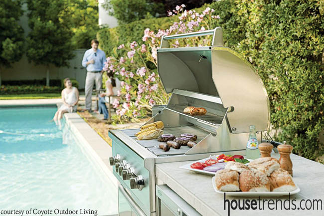 Keep your outdoor living space nice and tidy