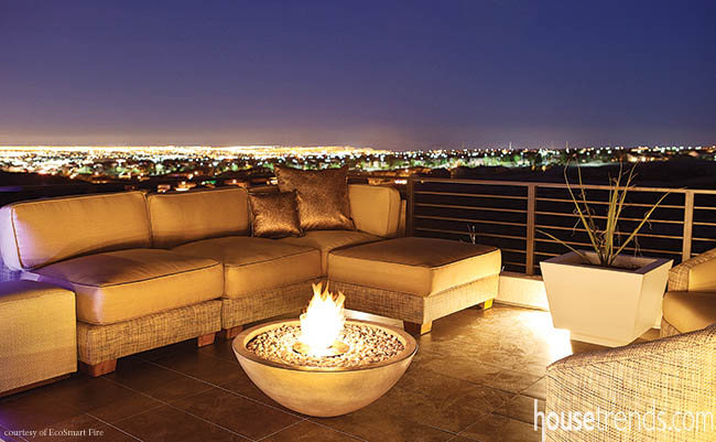 Outdoor fire pit mashes traditional and contemporary styles