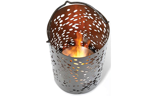 Modern fire pit travels with you